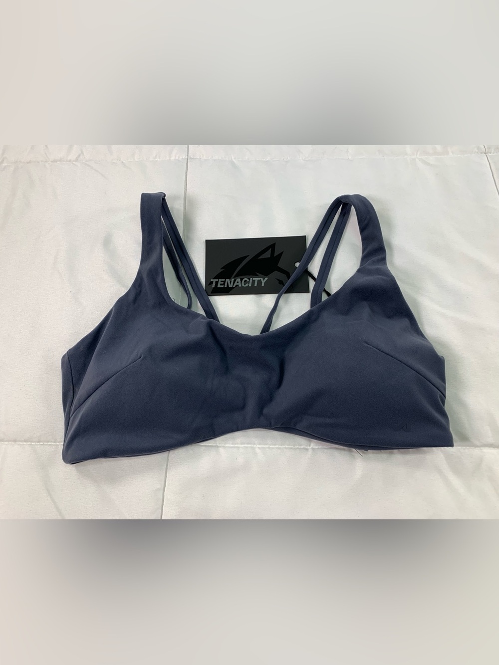 New ALPHALETE sports bra size L